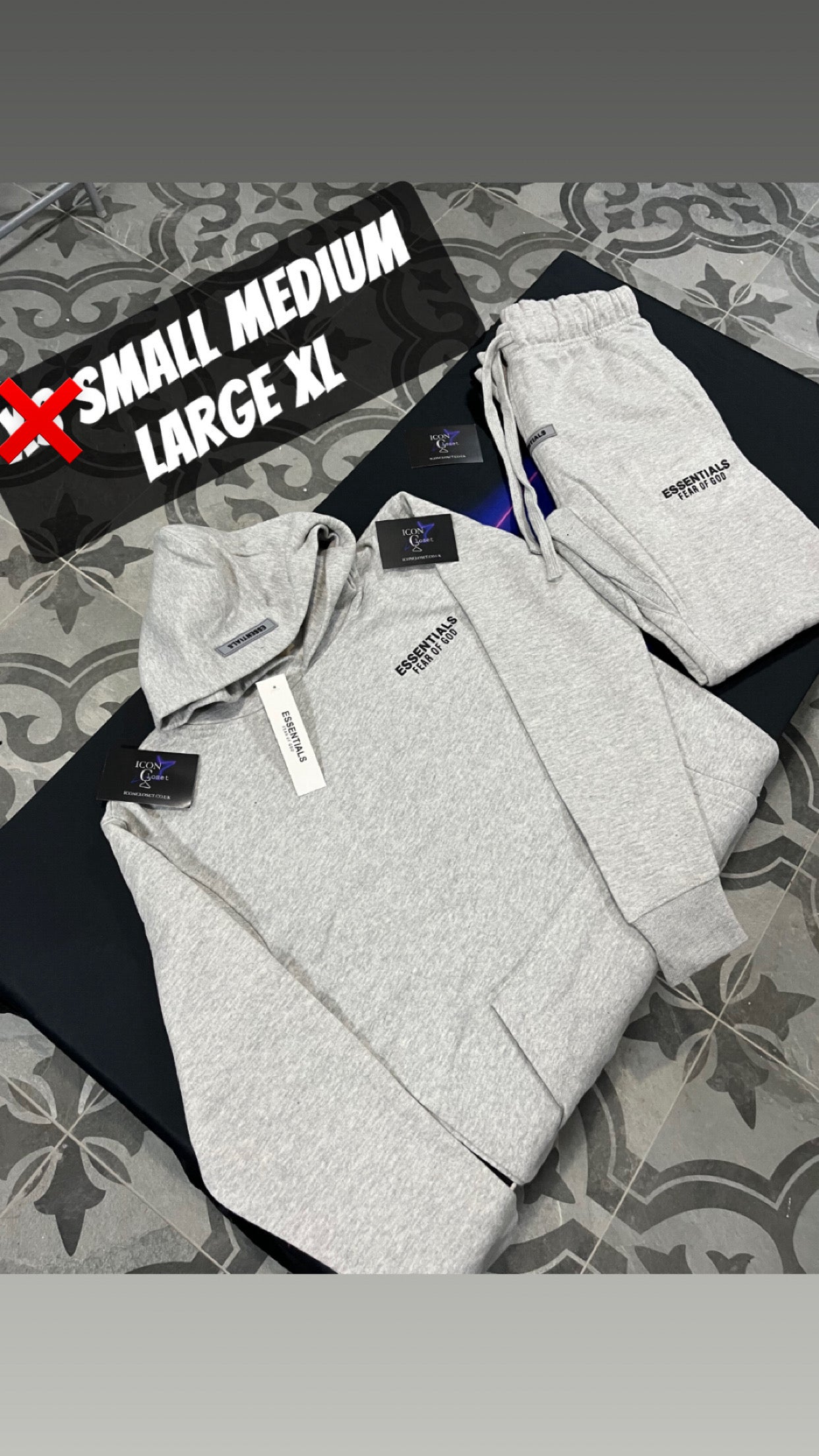 Essential’ Tracksuits