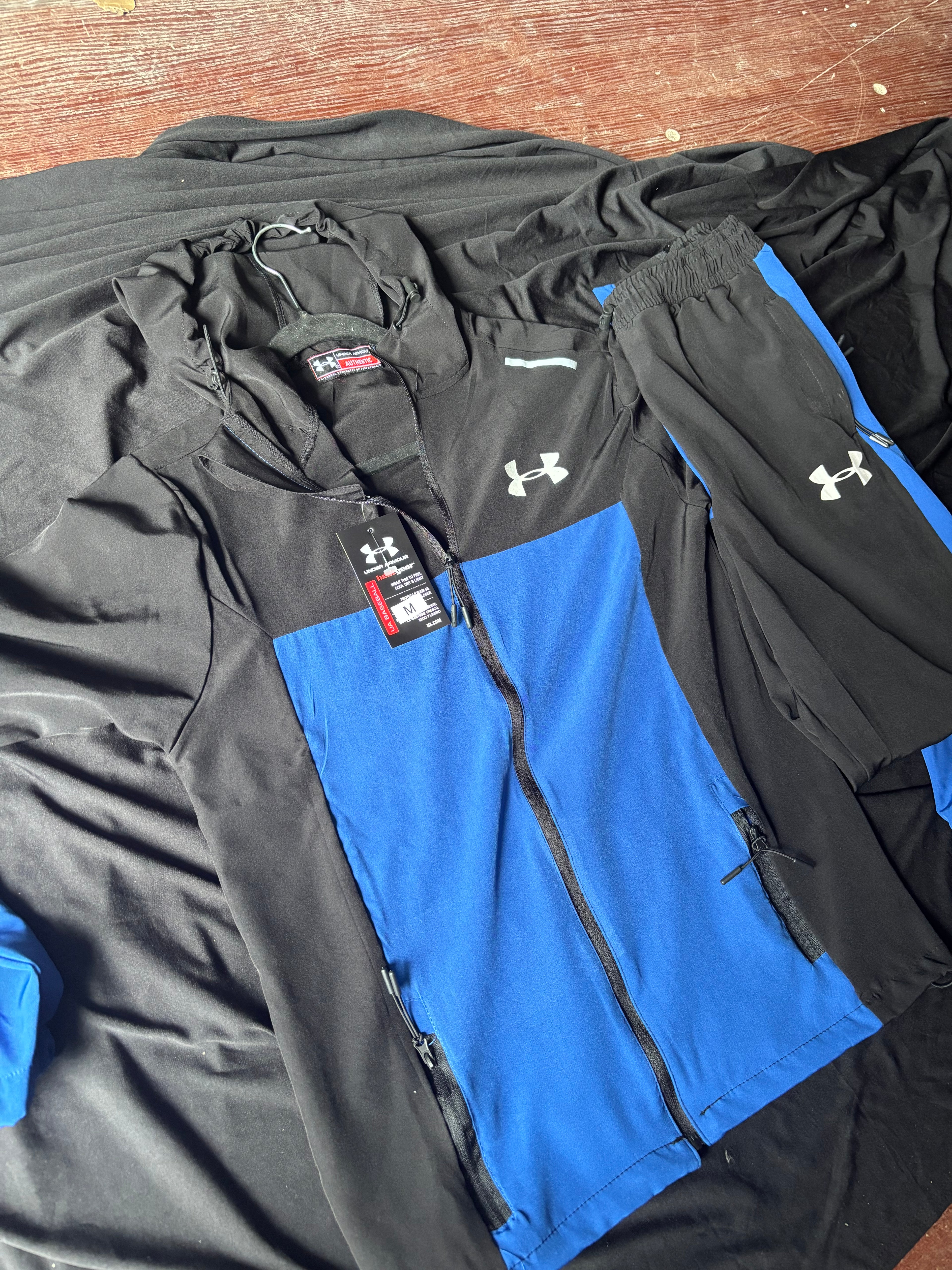 Under Armr Tracksuits