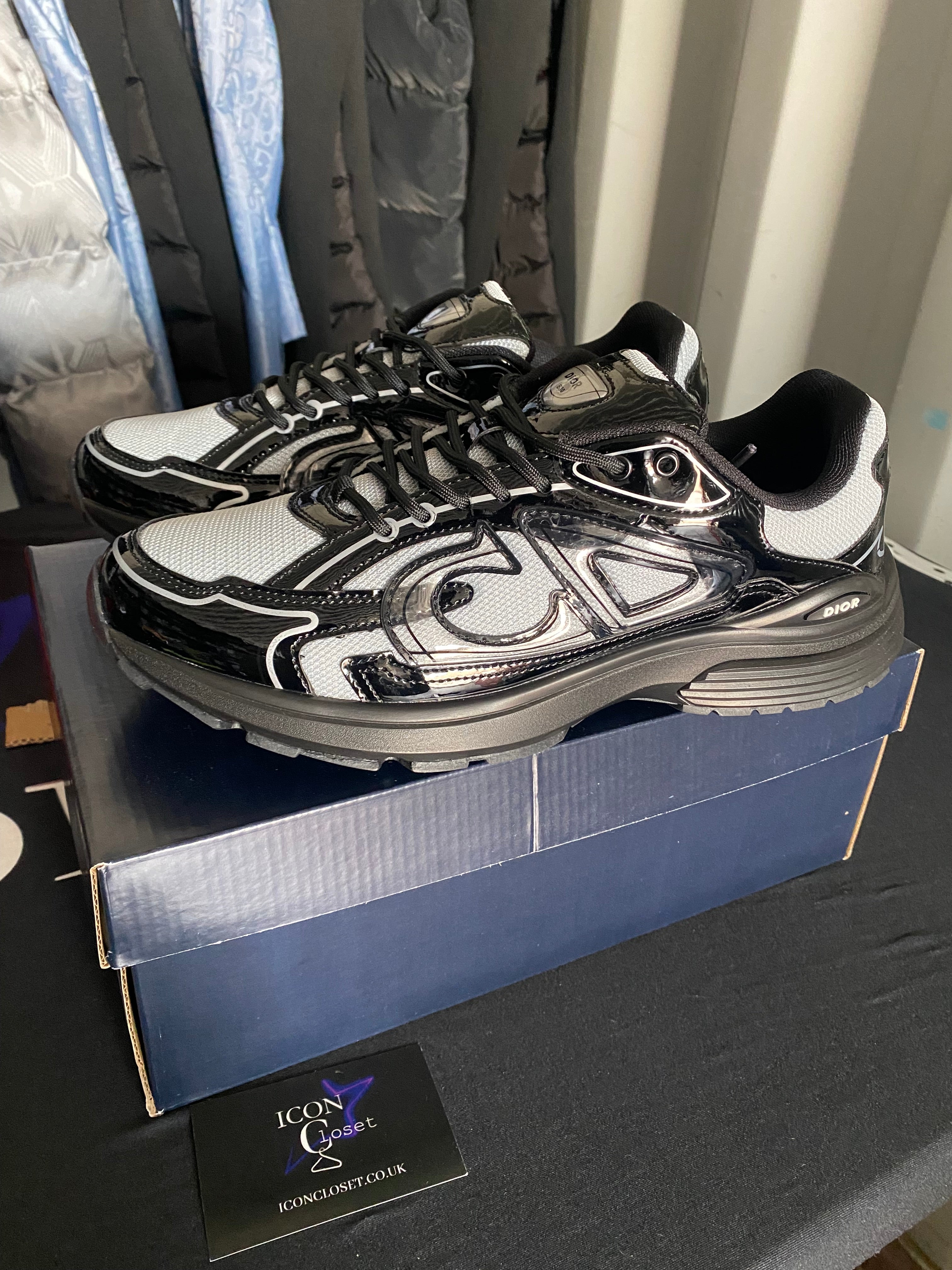B30 Shiny Blk Grey