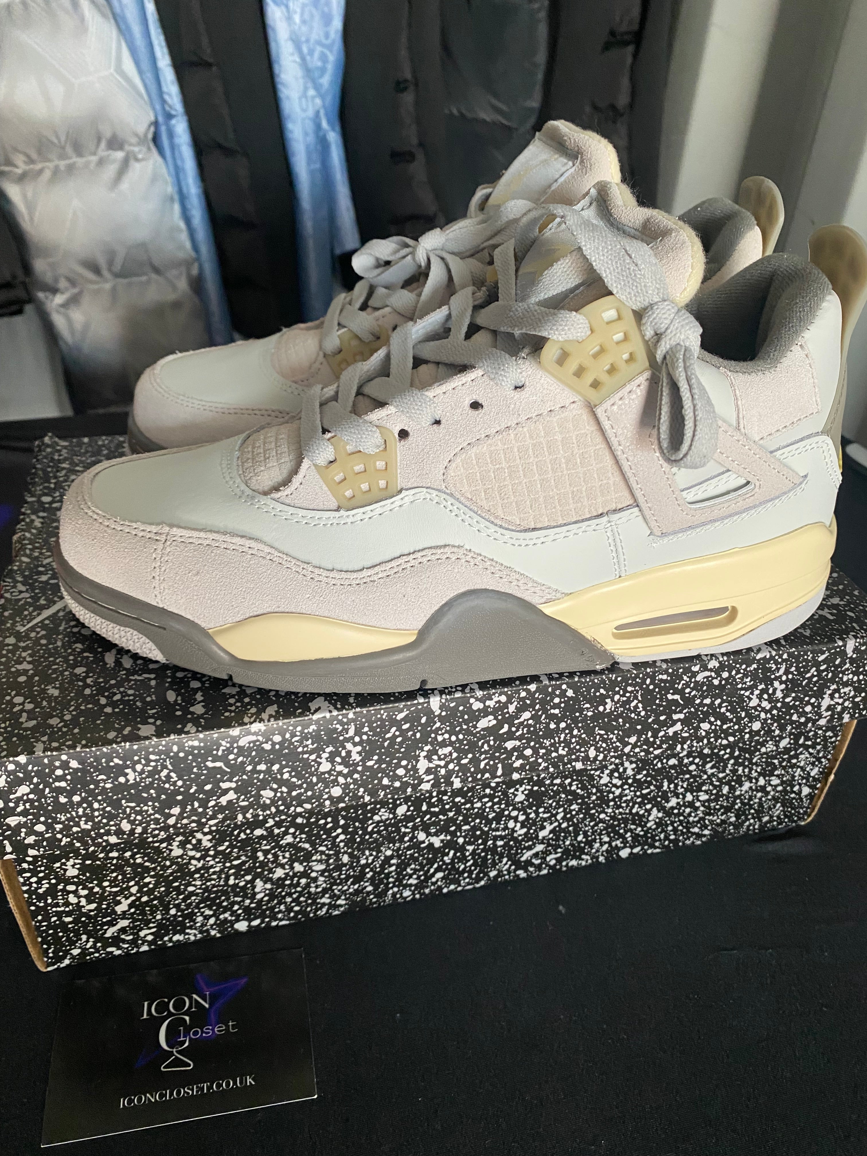 J4 Cream/Grey